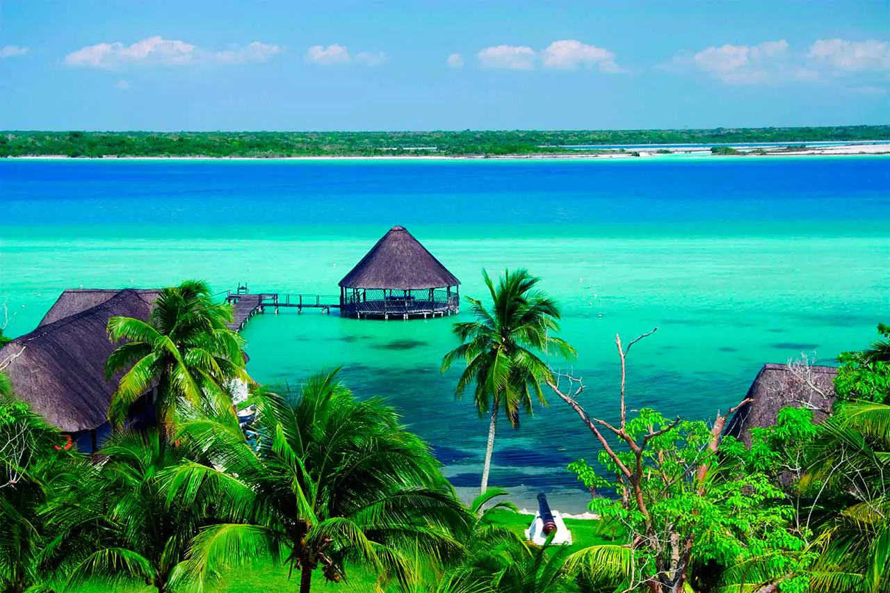 Magia del Caribe: Cancún, Bacalar y Xcaret
